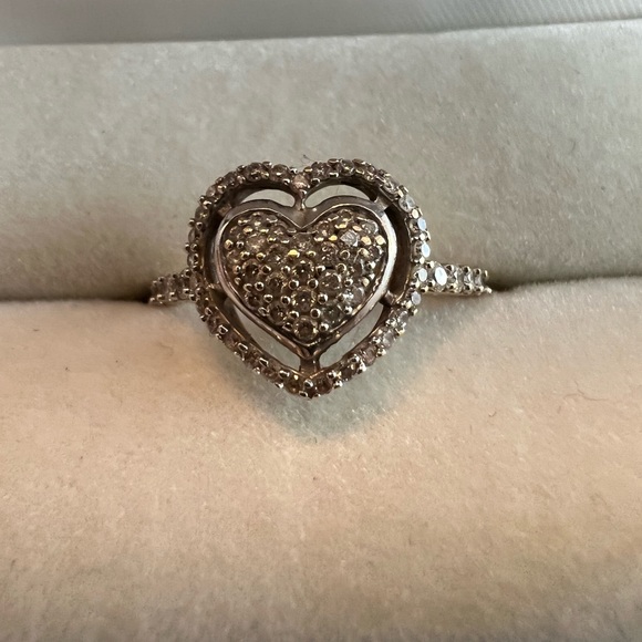 Diamond ring - Picture 2 of 16